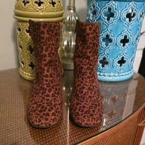 Lane Bryant EUC Leopard Print Ankle Boots Size 11 (#12)